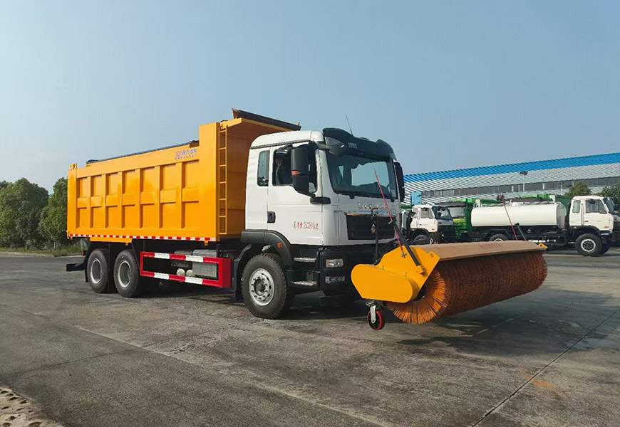 重汽汕德卡后雙橋CL5251TCX6YC型除雪車